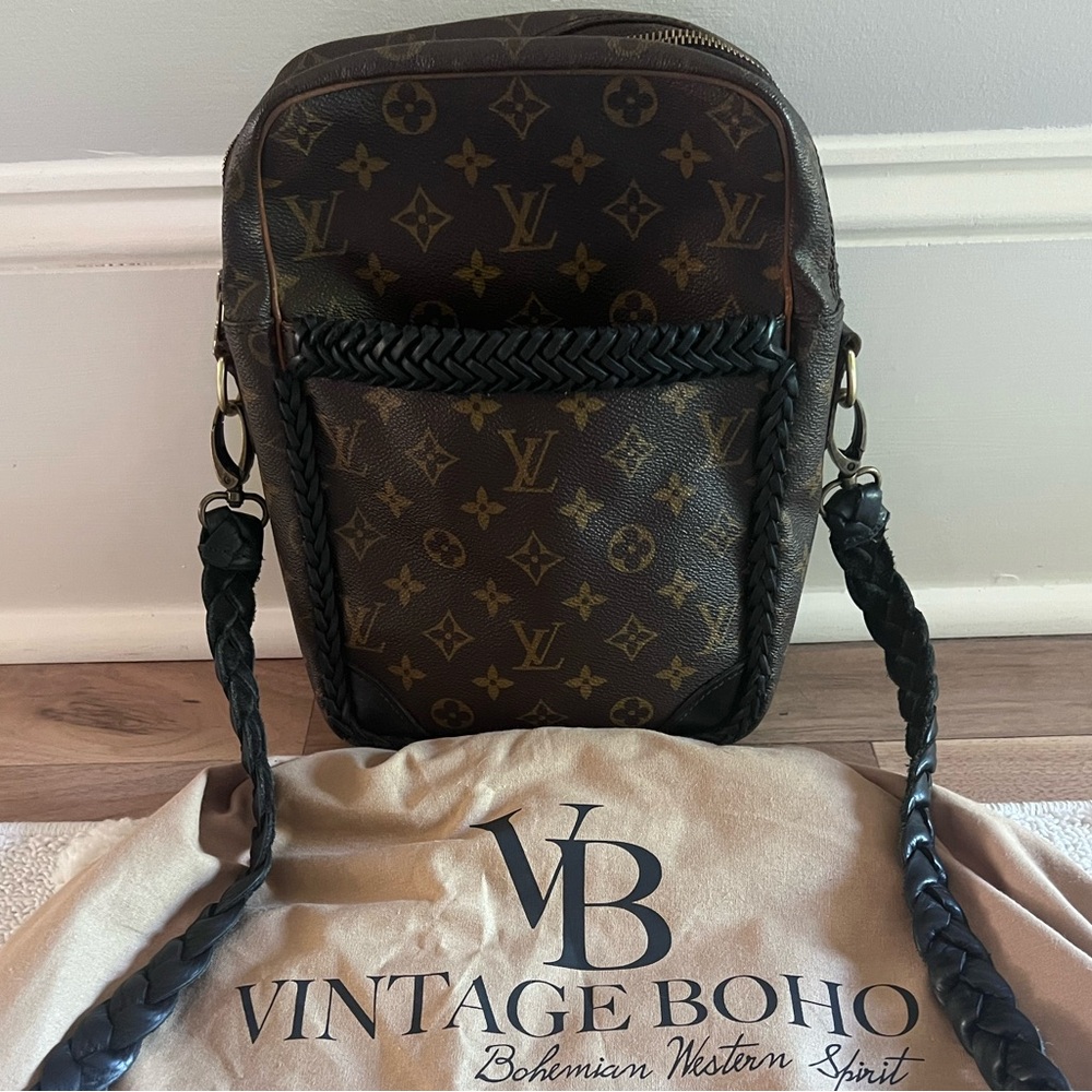 Authentic Vintage Louis Vuitton Messenger Bag